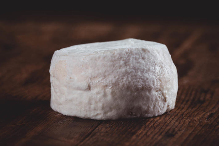 Chevre Frais De La Chevrerie Bouvas Fromage De Chevre Aop Auvergne